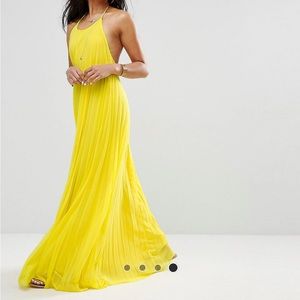 Missguided Pleated Yellow Backless Maxi Dress